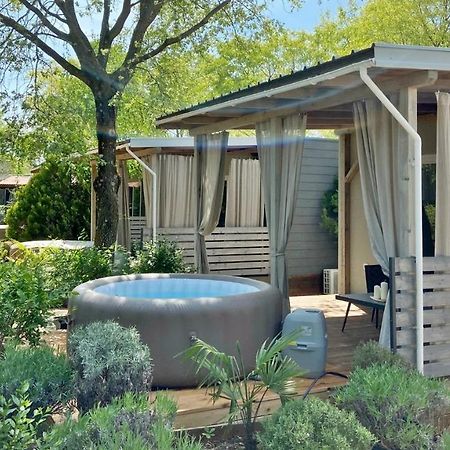 Boutique Mobile Homes Ulikarovinj (Adults Only) Exterior photo