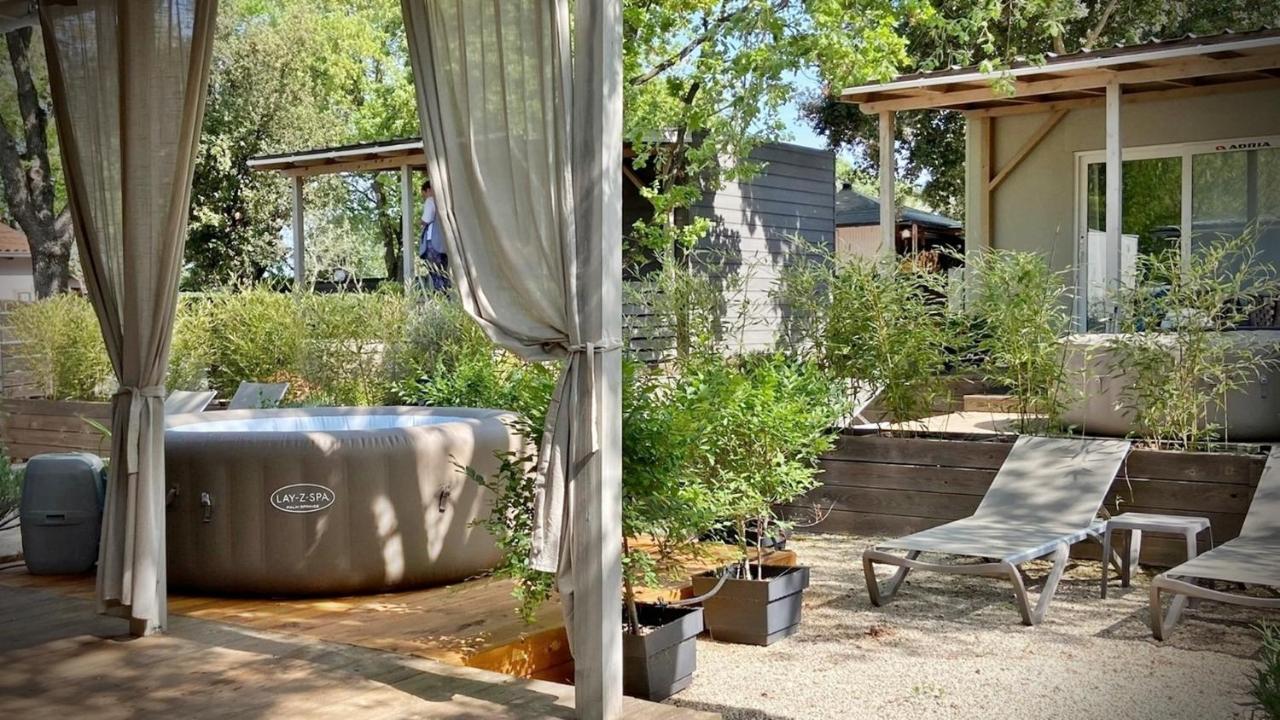 Boutique Mobile Homes Ulikarovinj (Adults Only) Exterior photo